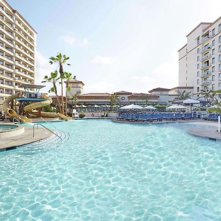האנטינגטון ביץ' The Waterfront Beach Resort, A Hilton Hotel מראה חיצוני תמונה