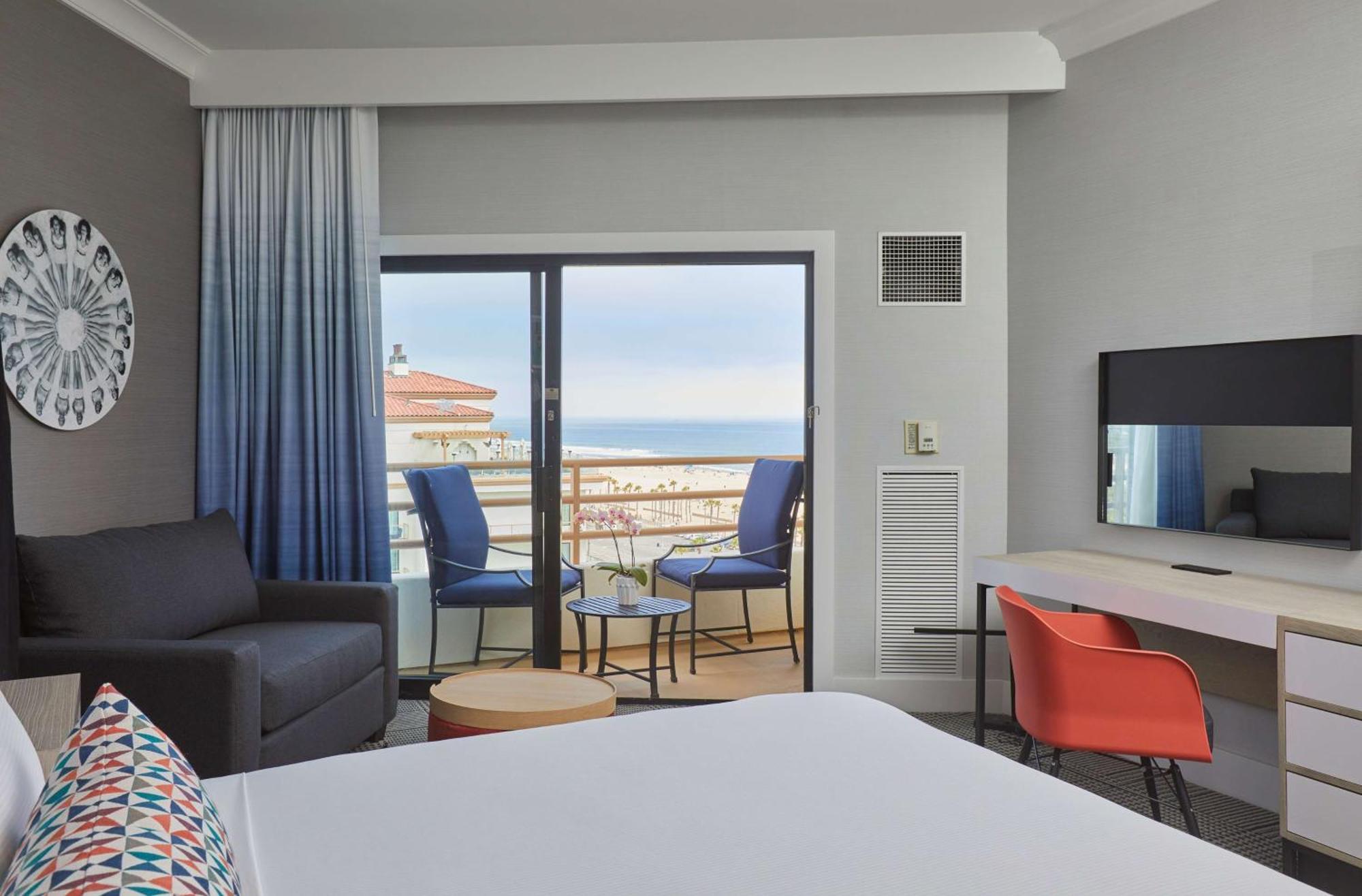האנטינגטון ביץ' The Waterfront Beach Resort, A Hilton Hotel מראה חיצוני תמונה