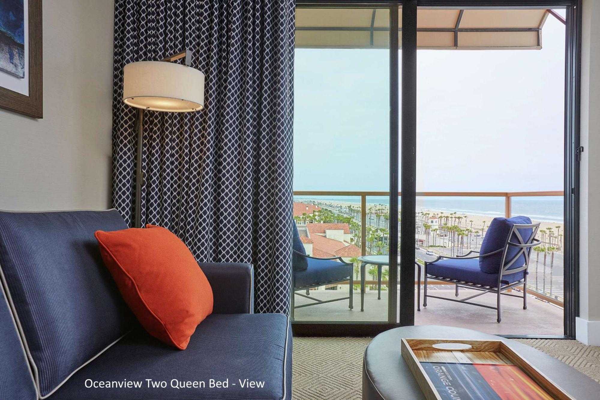 האנטינגטון ביץ' The Waterfront Beach Resort, A Hilton Hotel מראה חיצוני תמונה