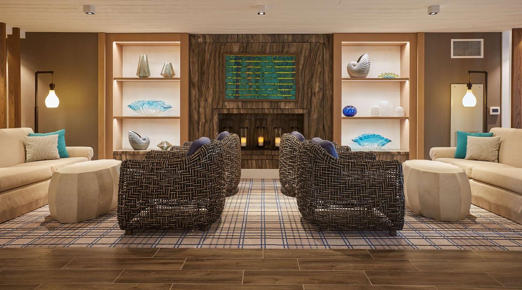 האנטינגטון ביץ' The Waterfront Beach Resort, A Hilton Hotel מראה חיצוני תמונה